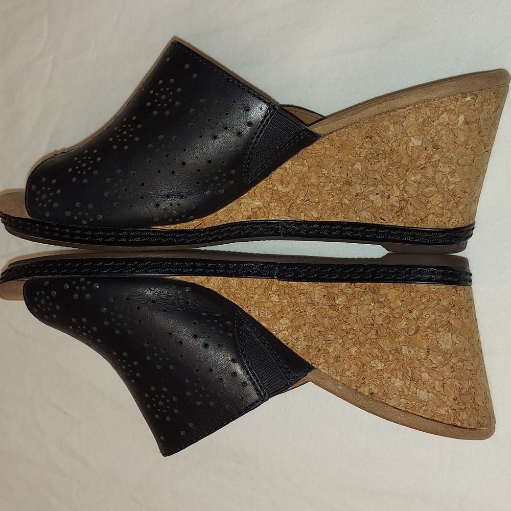 Clark's Collection Woman's Femmes Wedge Leather Black sz.8 - Picture 4 of 5
